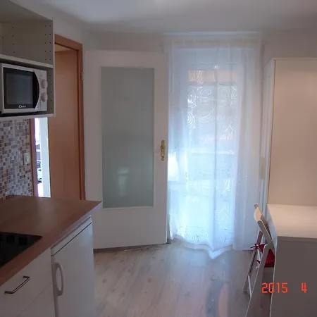 Lana Apartman