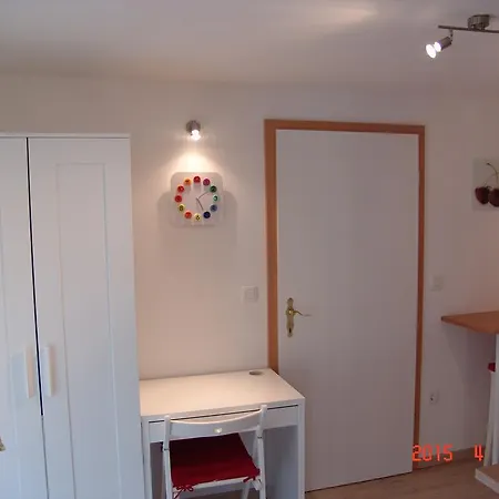 Lana Apartman *