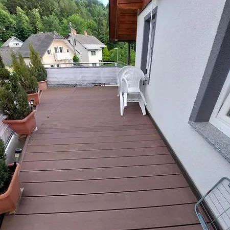 Lana Apartman