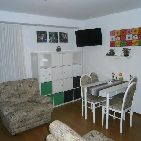 Lana Apartamento *